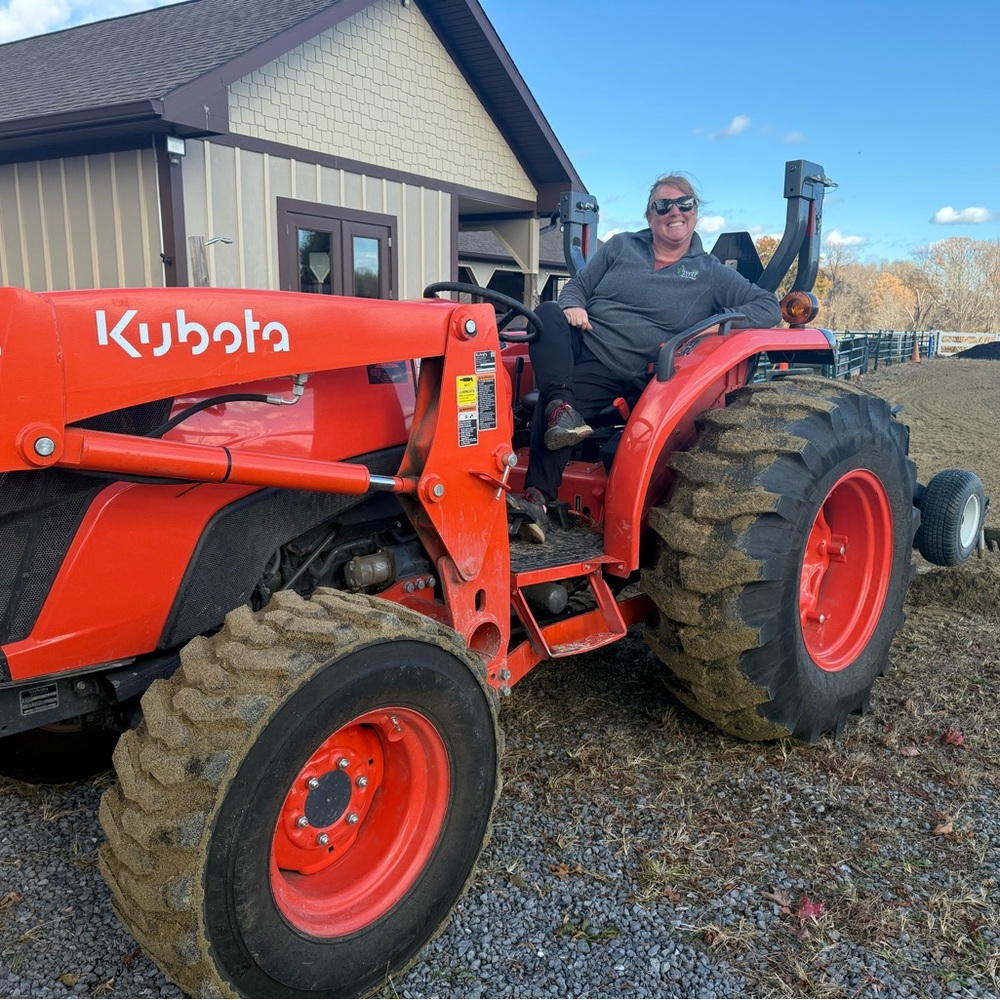 Meet your Posher, Yvette